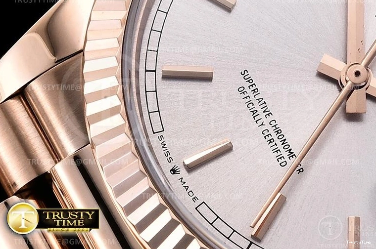 0419 RDD0219E – DayDate 36mm RelaxedFit 695